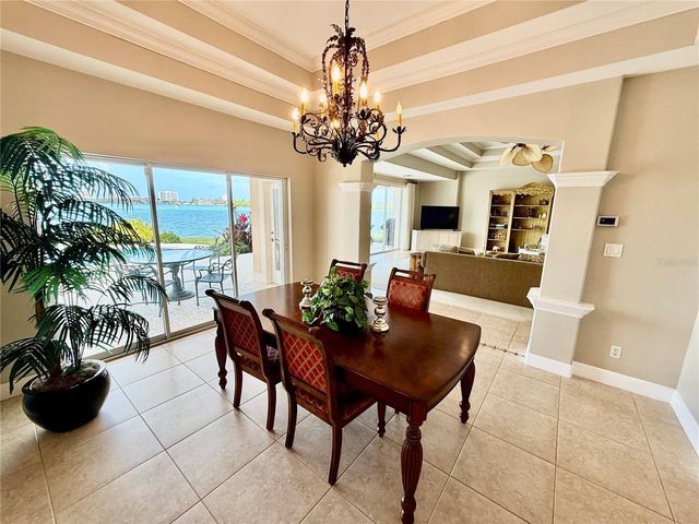 376 W ROYAL FLAMINGO DRIVE, Sarasota, FL 34236