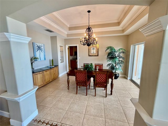 376 W ROYAL FLAMINGO DRIVE, Sarasota, FL 34236