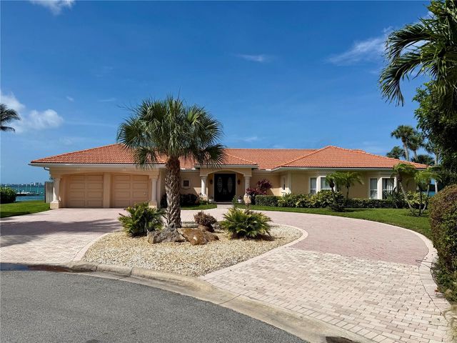 376 W ROYAL FLAMINGO DRIVE, Sarasota, FL 34236