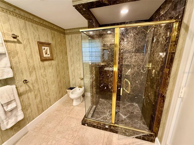 376 W ROYAL FLAMINGO DRIVE, Sarasota, FL 34236