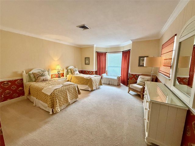 376 W ROYAL FLAMINGO DRIVE, Sarasota, FL 34236