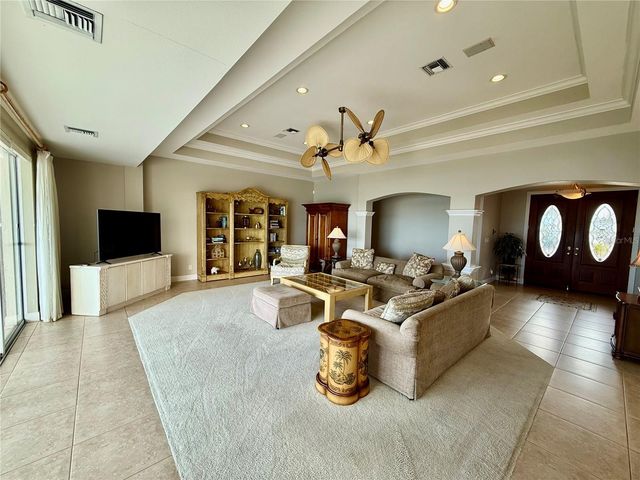 376 W ROYAL FLAMINGO DRIVE, Sarasota, FL 34236