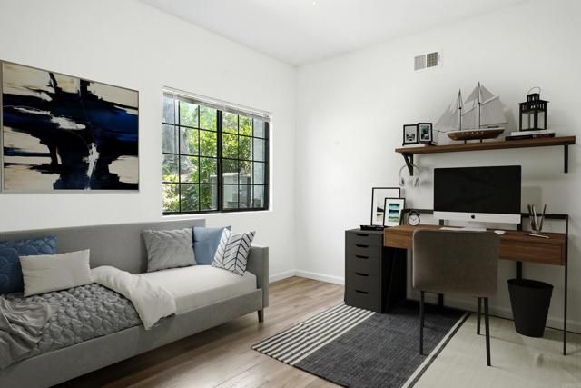 16244 Avenida Venusto A, San Diego, CA 92128