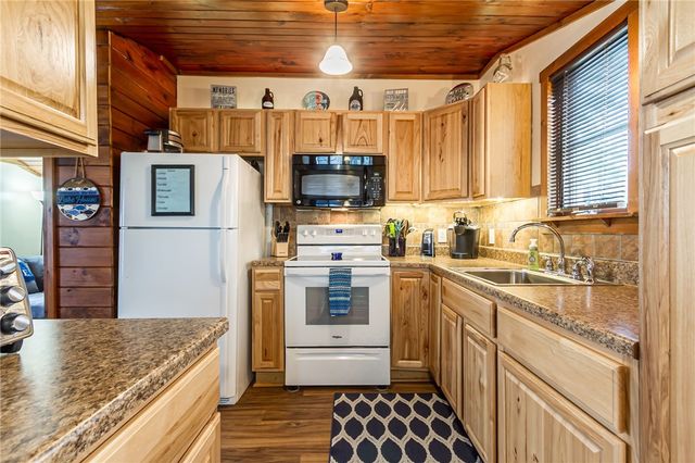 5413 Wadsworth Cove, Geneseo, NY 14454