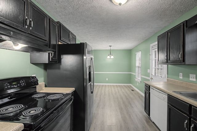 1818 Battleground Dr, Murfreesboro, TN 37129