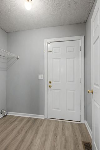 1818 Battleground Dr, Murfreesboro, TN 37129