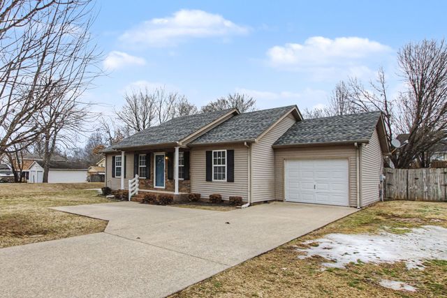 1818 Battleground Dr, Murfreesboro, TN 37129