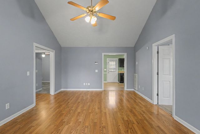 1818 Battleground Dr, Murfreesboro, TN 37129