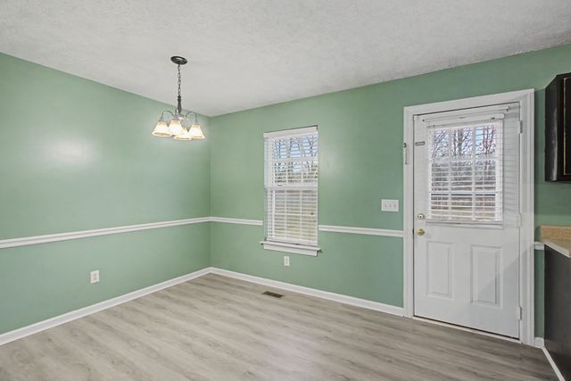 1818 Battleground Dr, Murfreesboro, TN 37129