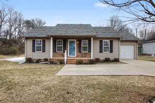 1818 Battleground Dr, Murfreesboro, TN 37129