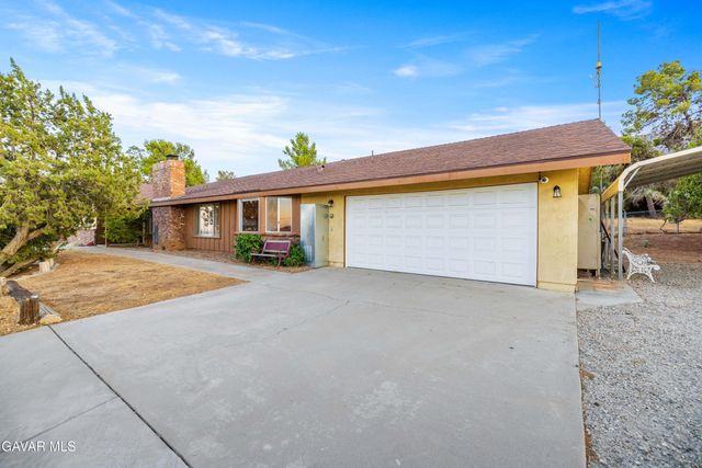 626 Westlake Drive, Palmdale, CA 93551