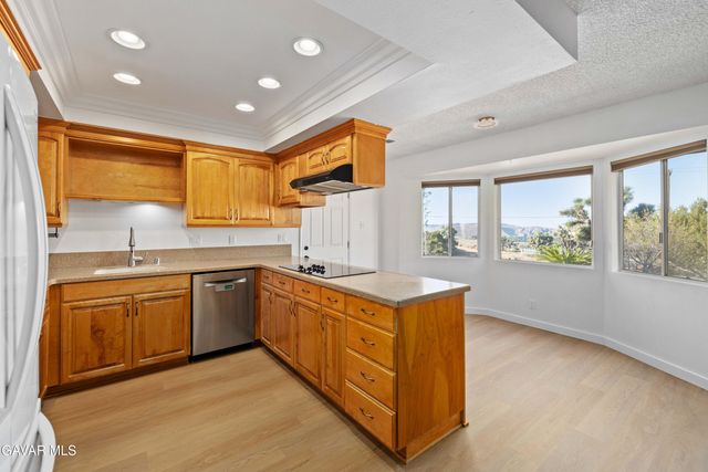 626 Westlake Drive, Palmdale, CA 93551