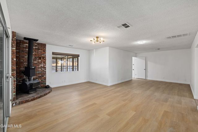 626 Westlake Drive, Palmdale, CA 93551