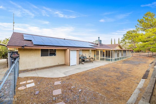 626 Westlake Drive, Palmdale, CA 93551