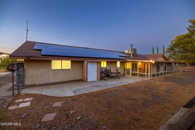 626 Westlake Drive, Palmdale, CA 93551