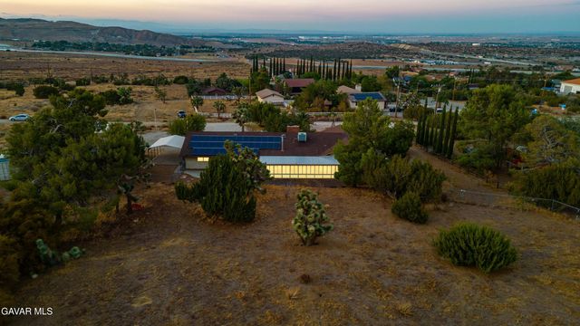 626 Westlake Drive, Palmdale, CA 93551