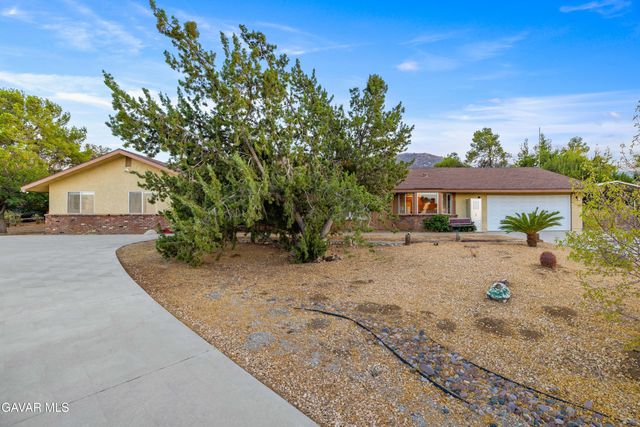 626 Westlake Drive, Palmdale, CA 93551