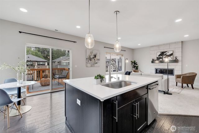 20513 Richmond Road, Bothell, WA 98012