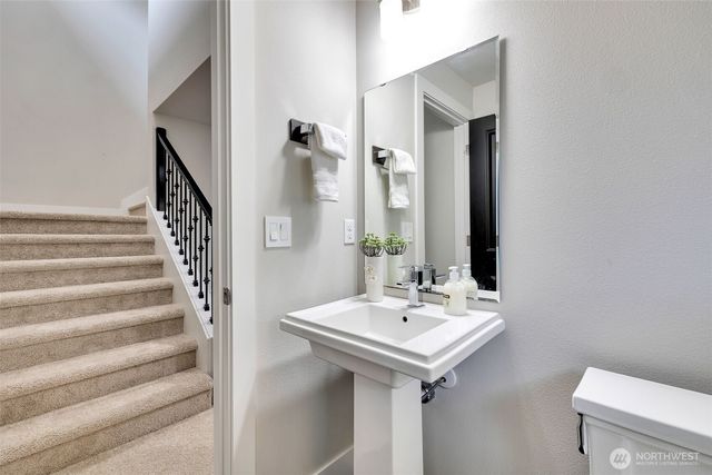 20513 Richmond Road, Bothell, WA 98012