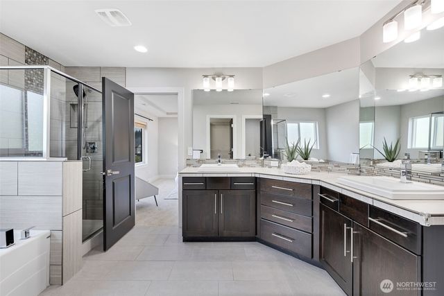 20513 Richmond Road, Bothell, WA 98012