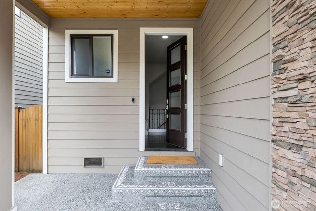 20513 Richmond Road, Bothell, WA 98012