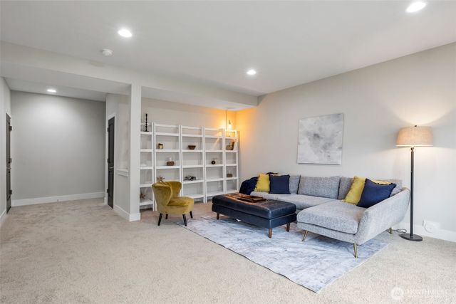 20513 Richmond Road, Bothell, WA 98012