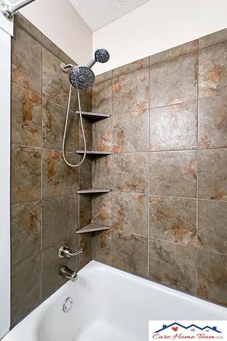 2512 Pinkney Street, Omaha, NE 68111