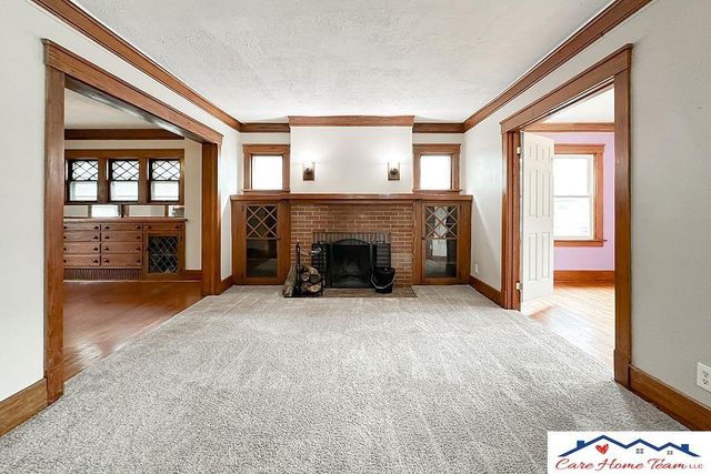 2512 Pinkney Street, Omaha, NE 68111