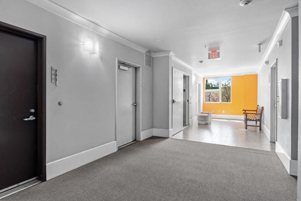 Image 10 of property listing at 3687 4th Avenue 201, San Diego, CA 92103