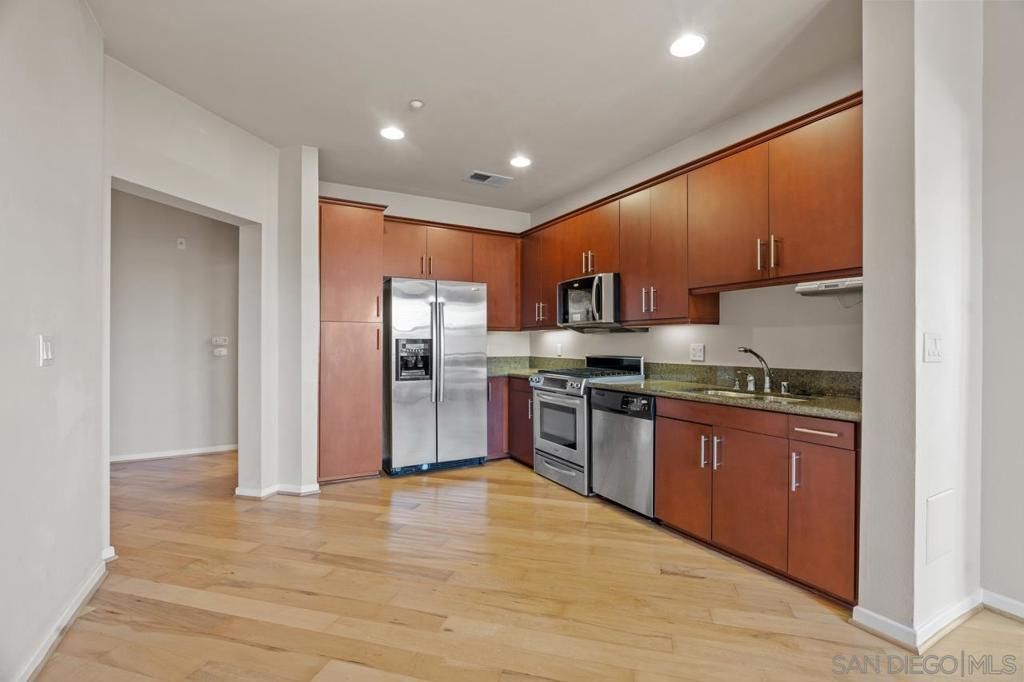 Image 13 of property listing at 3687 4th Avenue 201, San Diego, CA 92103