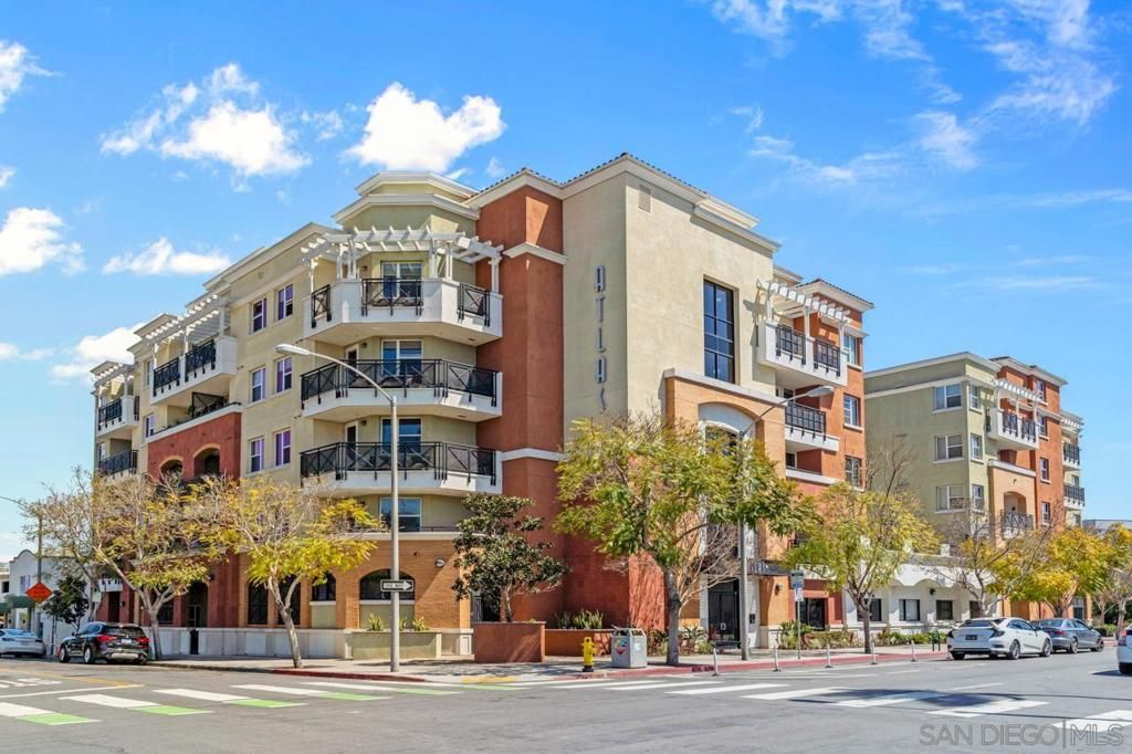 Image 3 of property listing at 3687 4th Avenue 201, San Diego, CA 92103