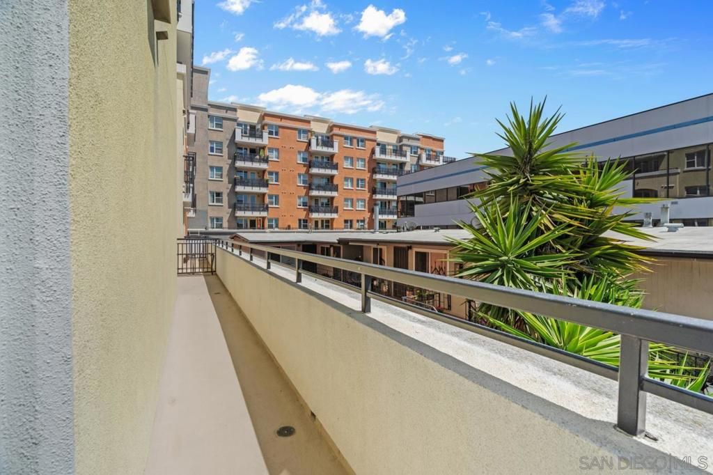 Image 9 of property listing at 3687 4th Avenue 201, San Diego, CA 92103