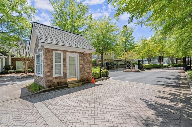 222 Edinburgh Court, Alpharetta, GA 30004
