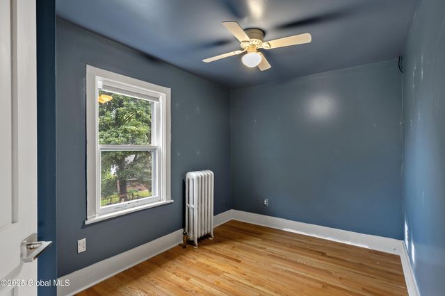 1147 Van Antwerp Road, Niskayuna, NY 12309