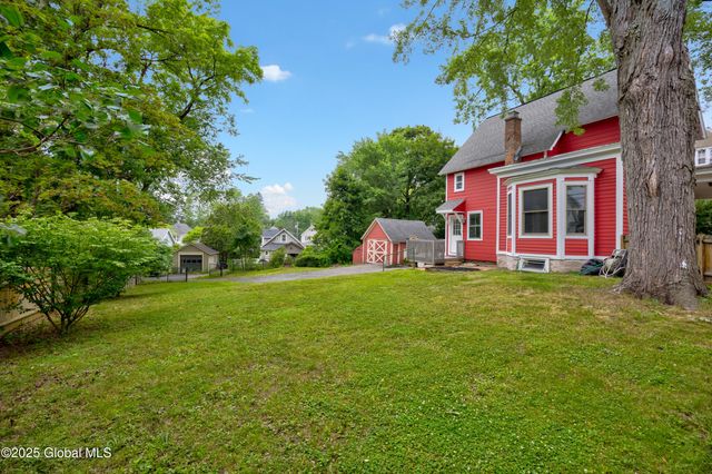 1147 Van Antwerp Road, Niskayuna, NY 12309