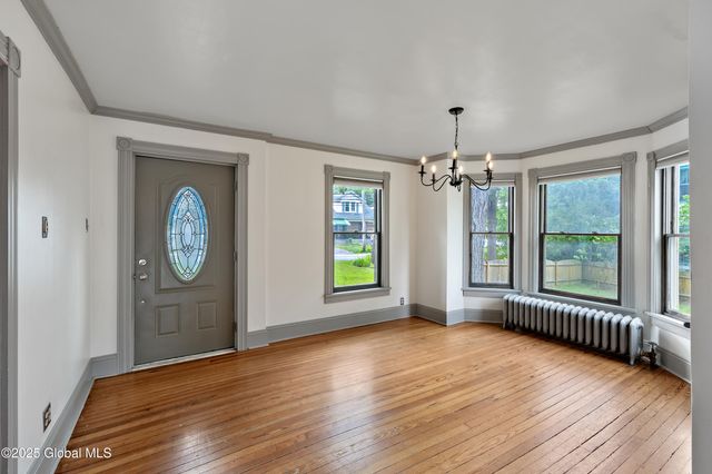 1147 Van Antwerp Road, Niskayuna, NY 12309