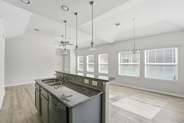 1204 Parkhurst Avenue, Cleveland, TX 77327