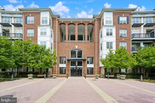 501 HUNGERFORD DR #105, Rockville, MD 20850