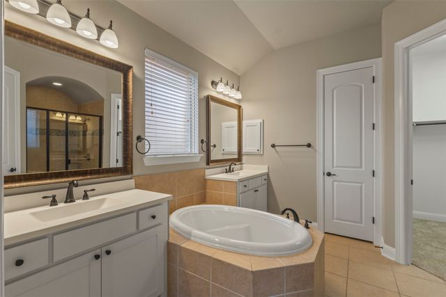 820 Wilmington Lane, Aubrey, TX 76227