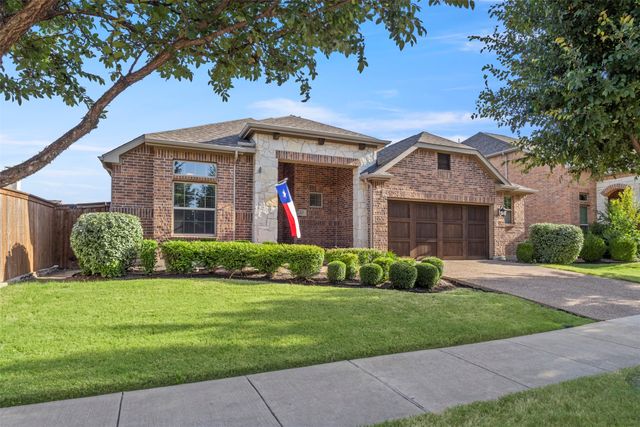 820 Wilmington Lane, Aubrey, TX 76227