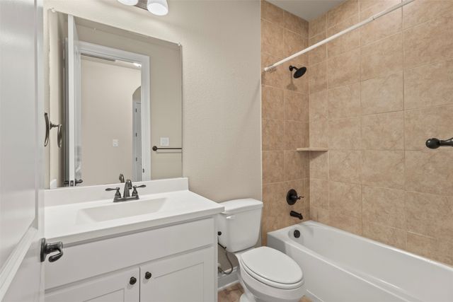 820 Wilmington Lane, Aubrey, TX 76227