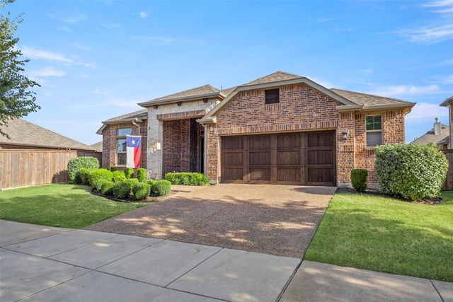 820 Wilmington Lane, Aubrey, TX 76227