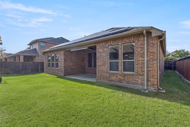820 Wilmington Lane, Aubrey, TX 76227