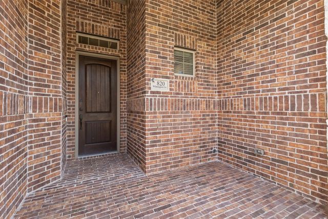 820 Wilmington Lane, Aubrey, TX 76227