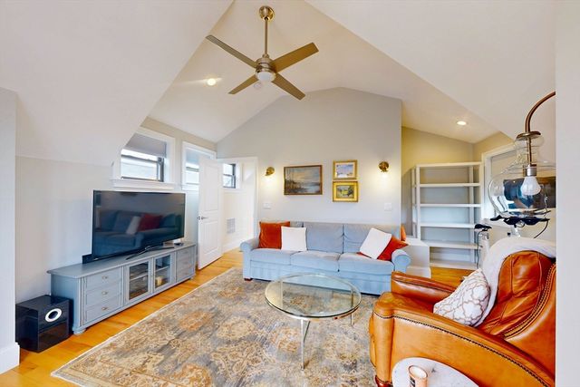 17 Hammond Street 2, Somerville, MA 02143