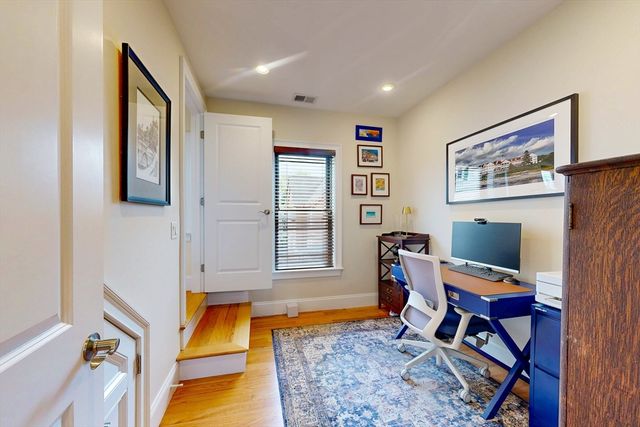 17 Hammond Street 2, Somerville, MA 02143