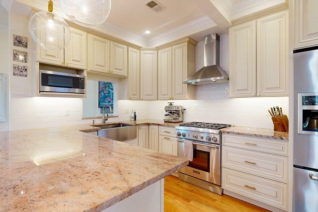 17 Hammond Street 2, Somerville, MA 02143