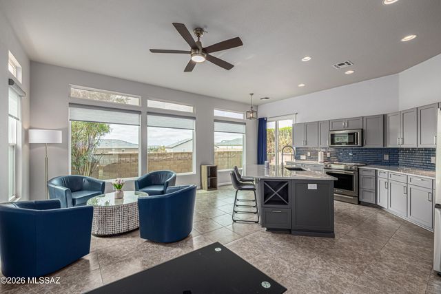 5380 W Tearblanket Place, Marana, AZ 85658