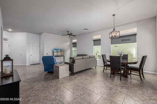 5380 W Tearblanket Place, Marana, AZ 85658