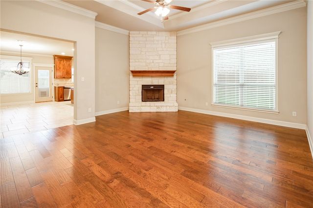 4025 Crestmont Drive, College Station, TX 77845